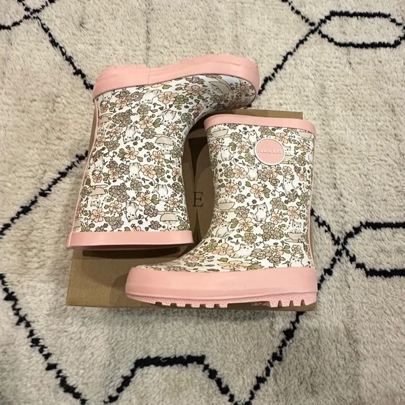 Jamie Kay boots BOGS Ugg 7c - Picture 9 of 9